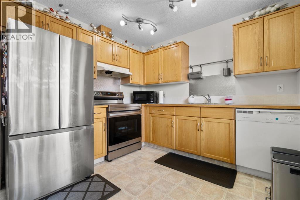 #1904 111 Tarawood Lane NE - 13
