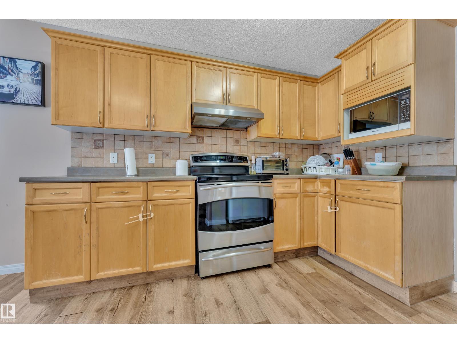 3774 20 ST NW - 10