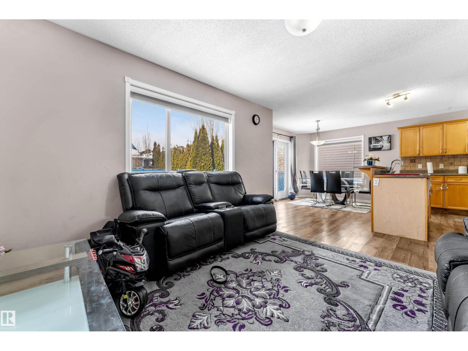3774 20 ST NW - 7