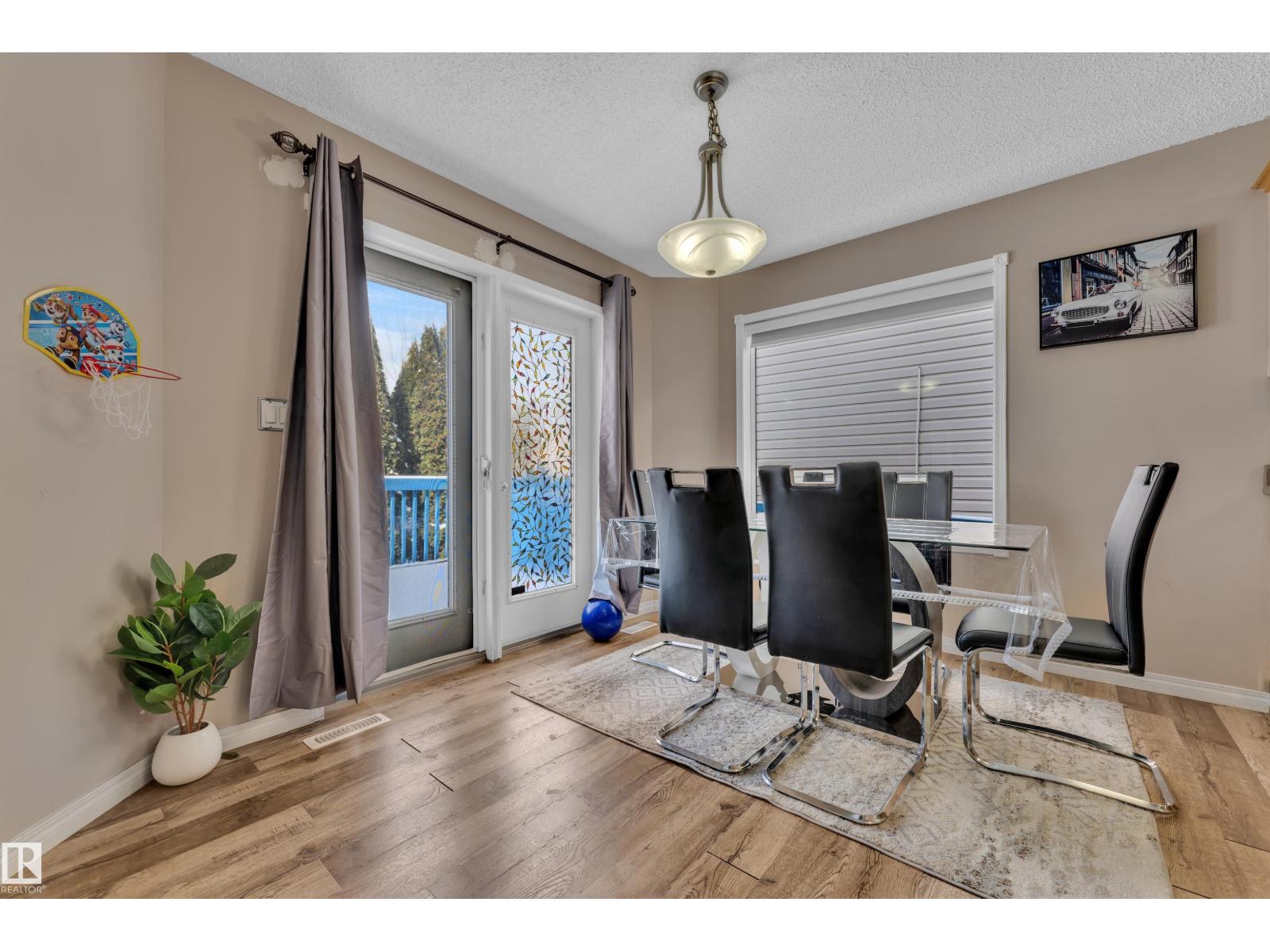 3774 20 ST NW - 8