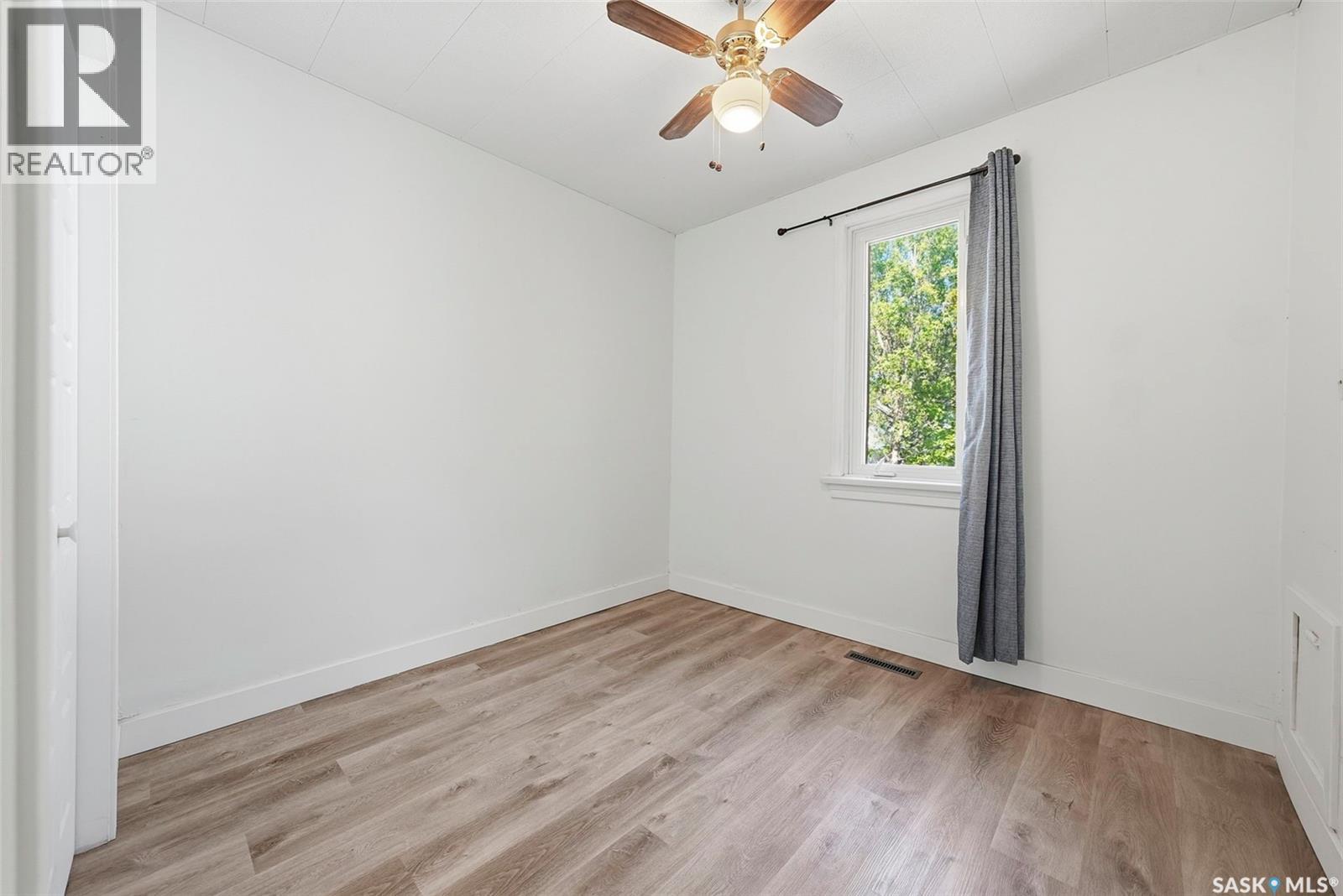 1917 Lorne AVENUE - 10