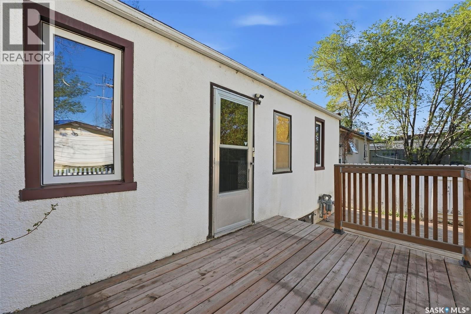 1917 Lorne AVENUE - 23