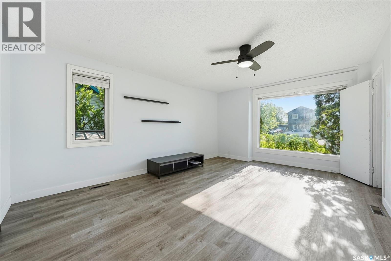 1917 Lorne AVENUE - 4