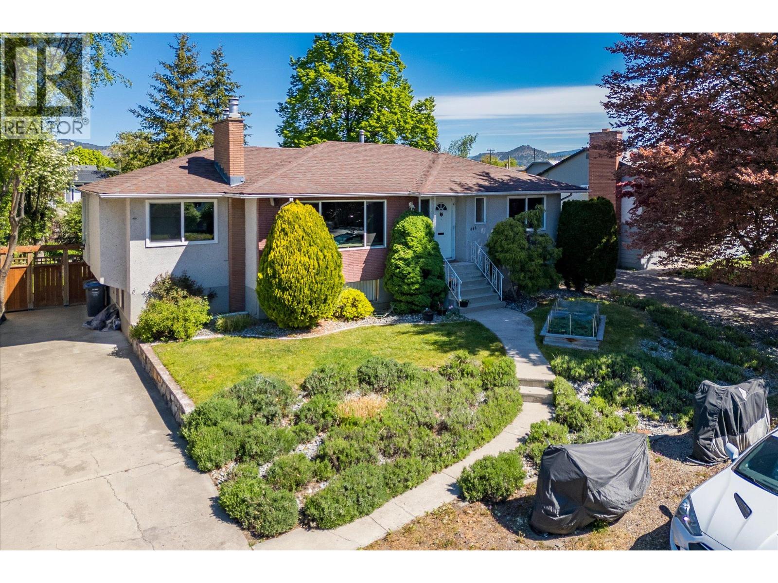 856 Birch Avenue - 6