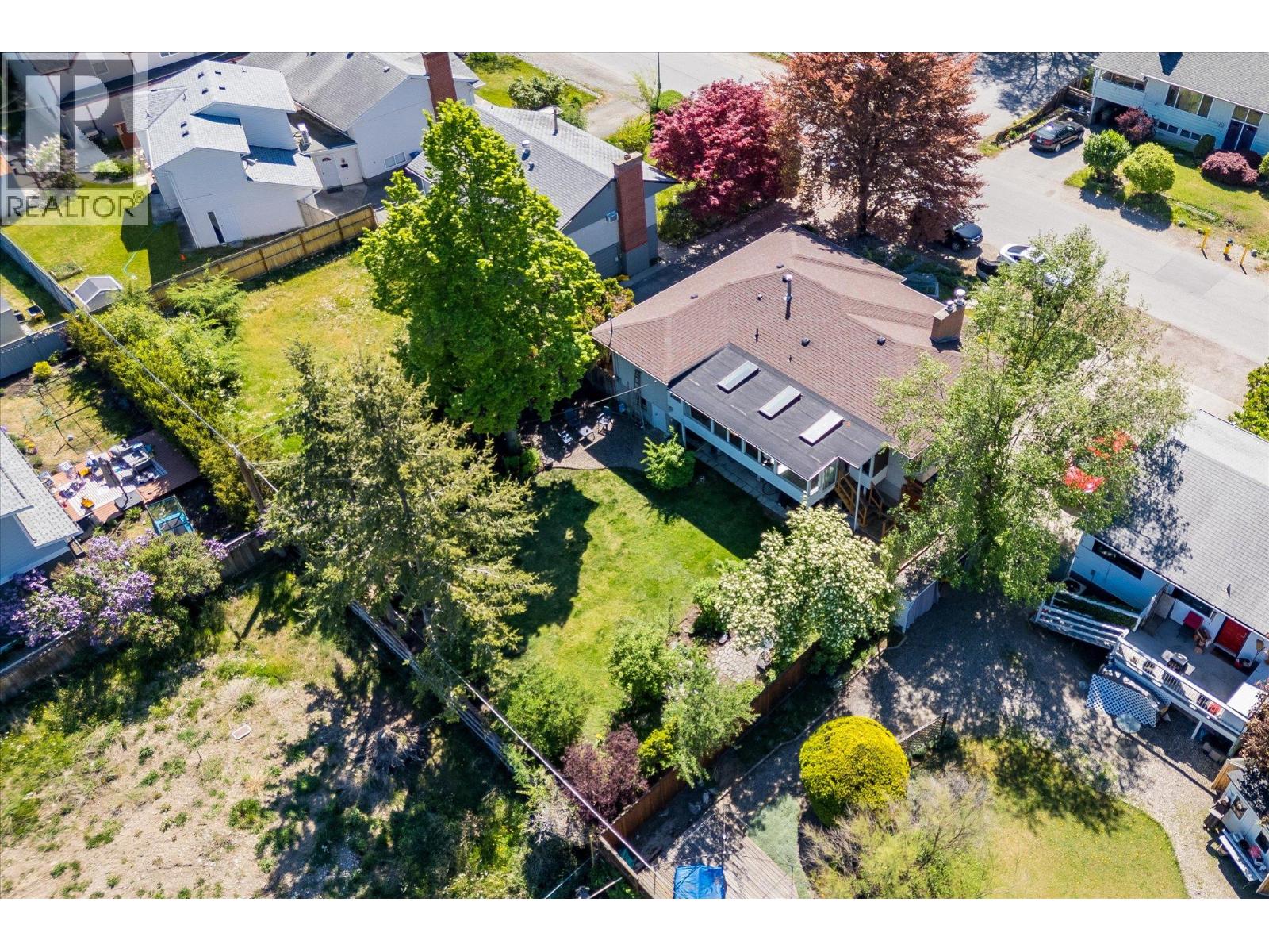 856 Birch Avenue - 51