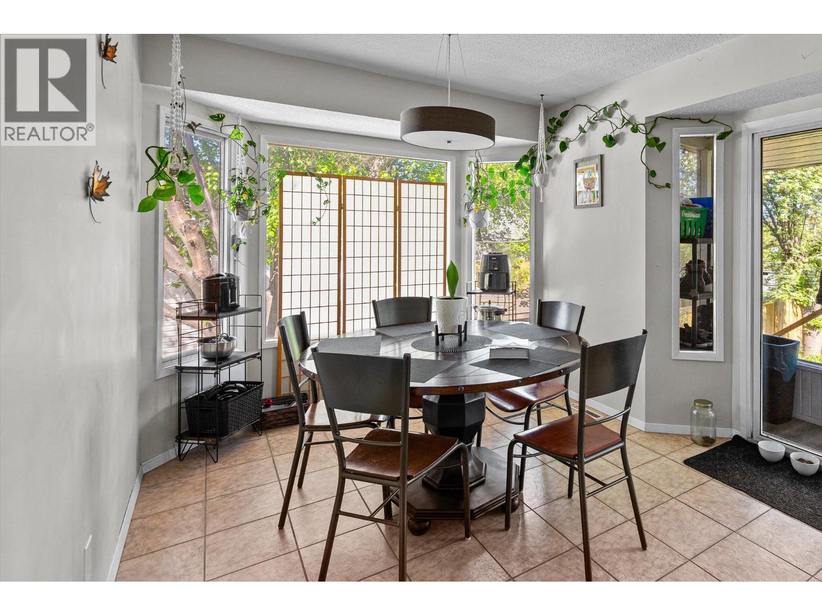 856 Birch Avenue - 15