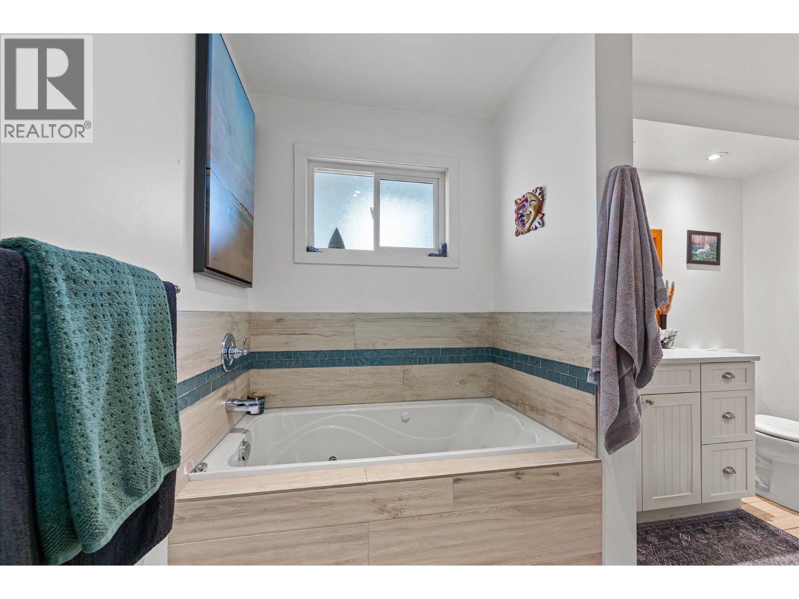 856 Birch Avenue - 24