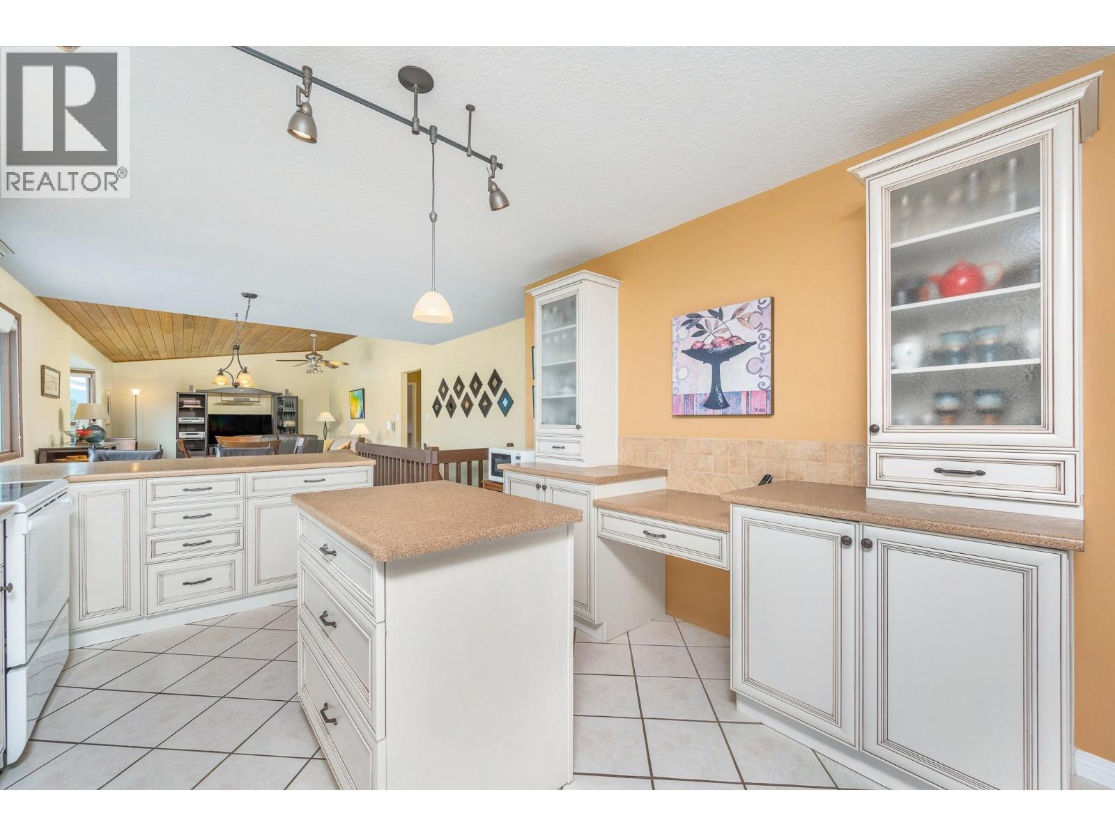 8970 College Drive - 13