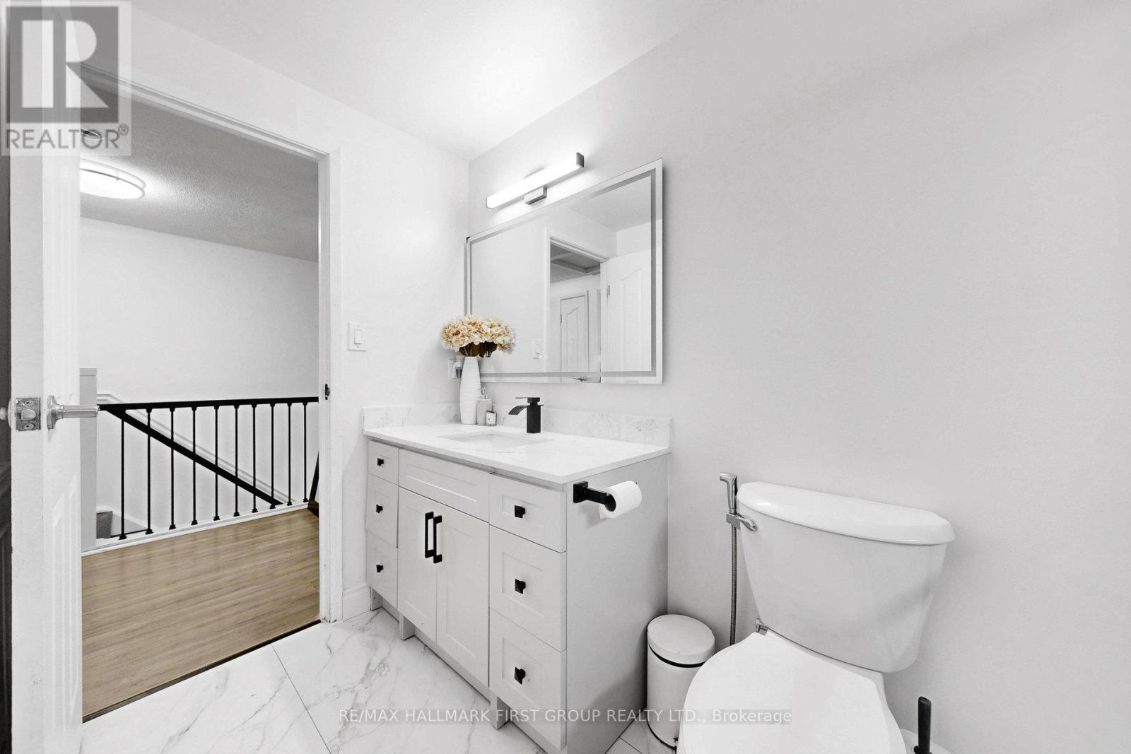 504 CAMELOT DRIVE - 22