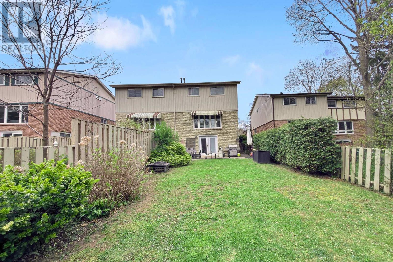 504 CAMELOT DRIVE - 35