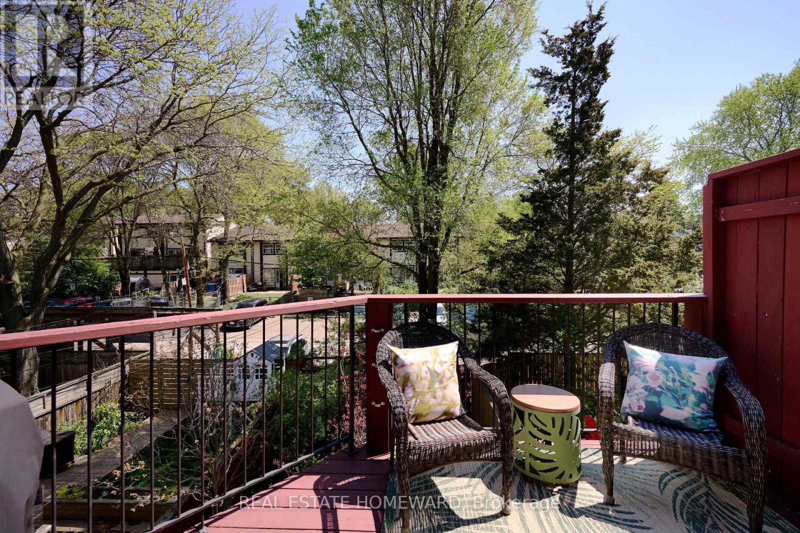 51 HARCOURT AVENUE - 14
