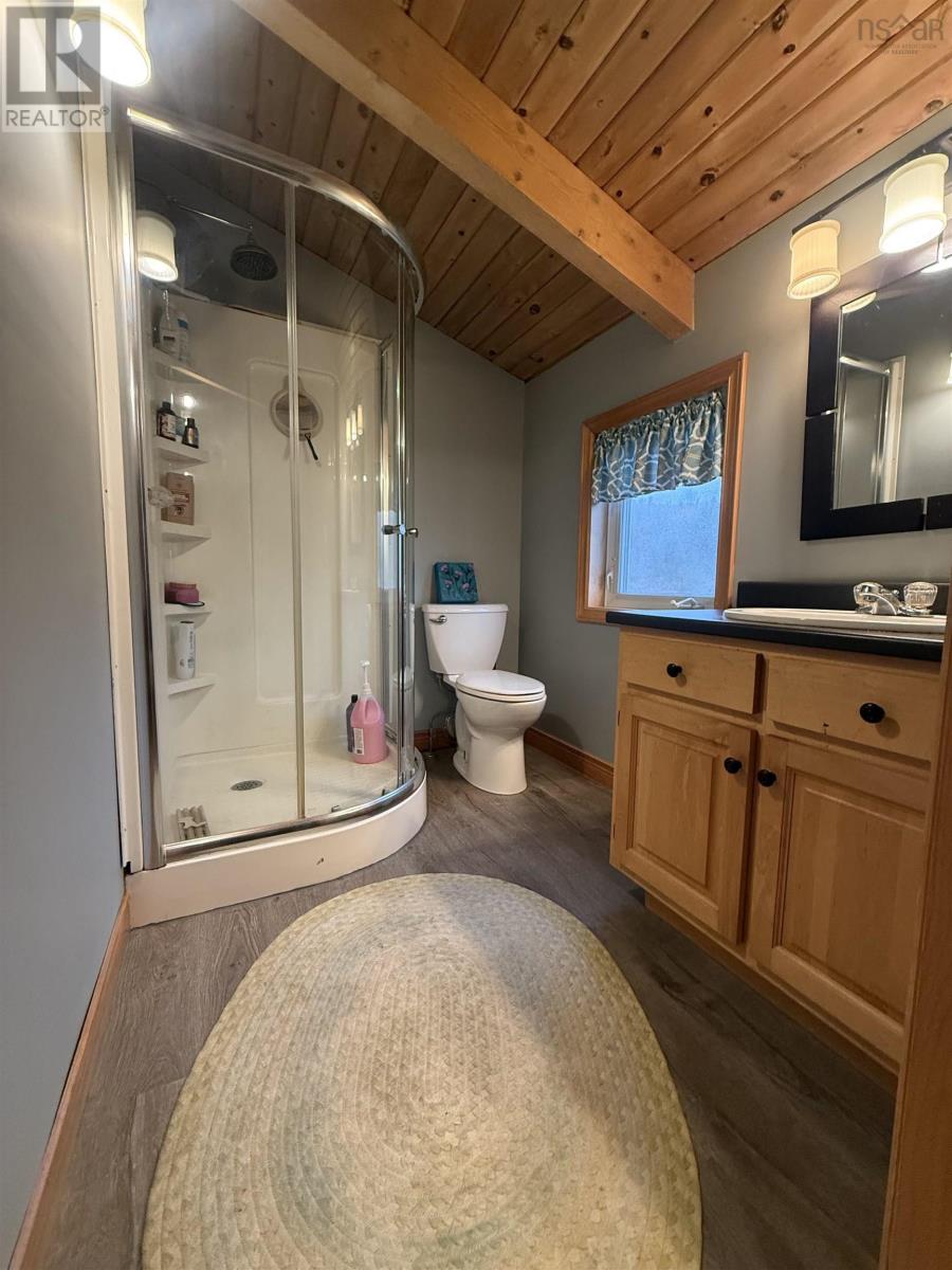 16147 316 Highway - 22