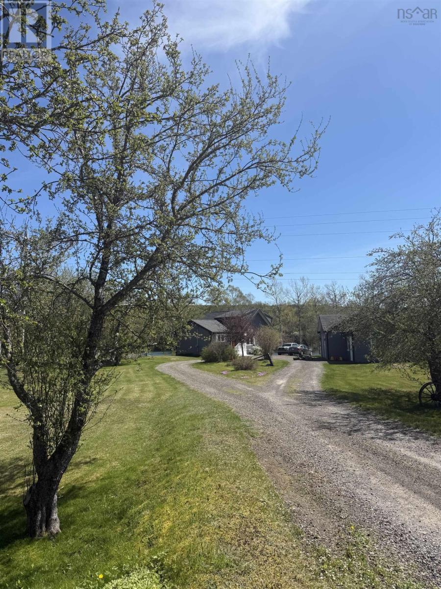 16147 316 Highway - 39