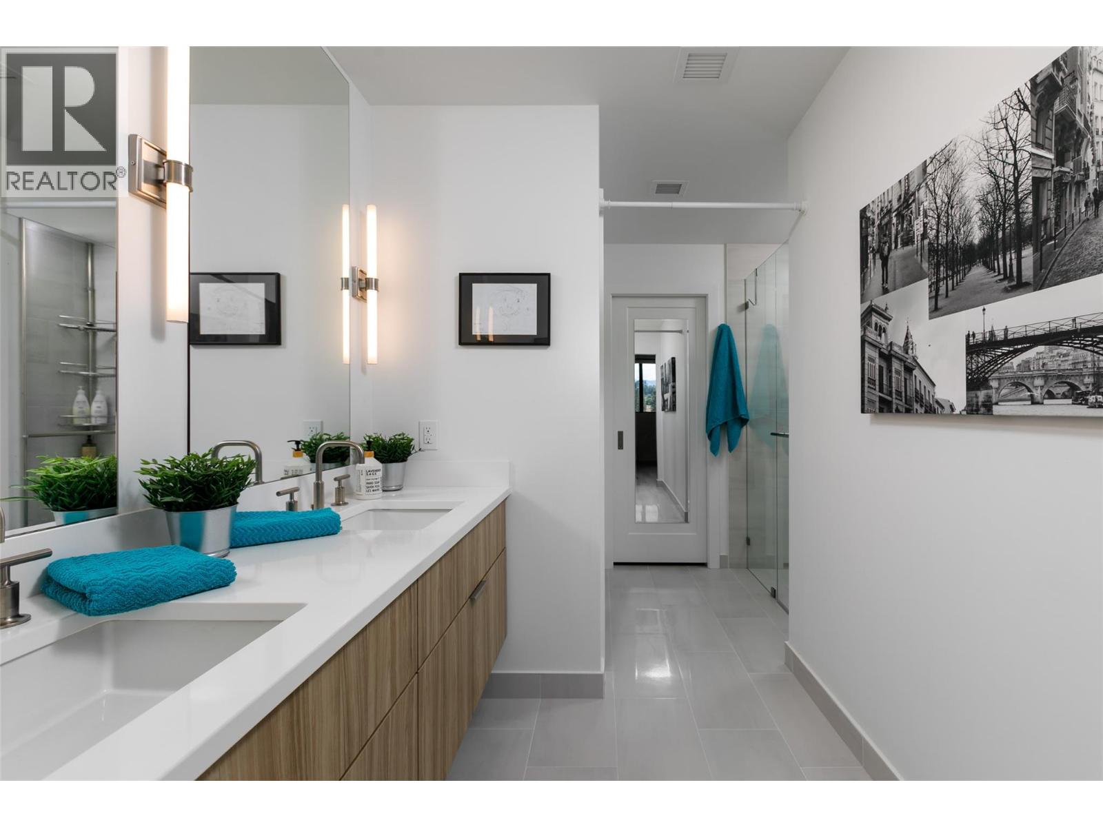 3000 Ariva Drive Unit# 3305, West Kelowna
