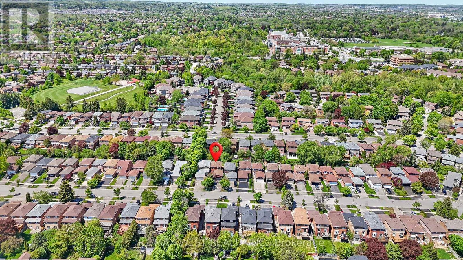 48 GRAY CRESCENT - 32