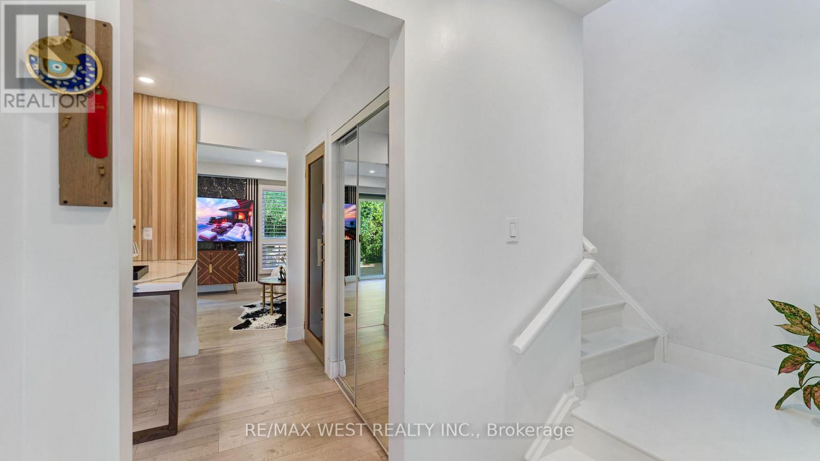 48 GRAY CRESCENT - 7
