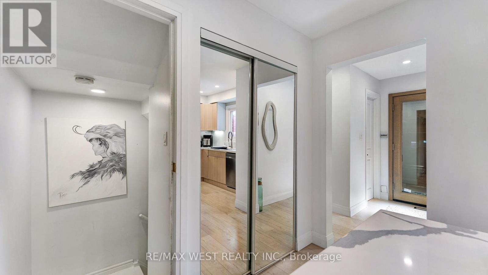 48 GRAY CRESCENT - 8