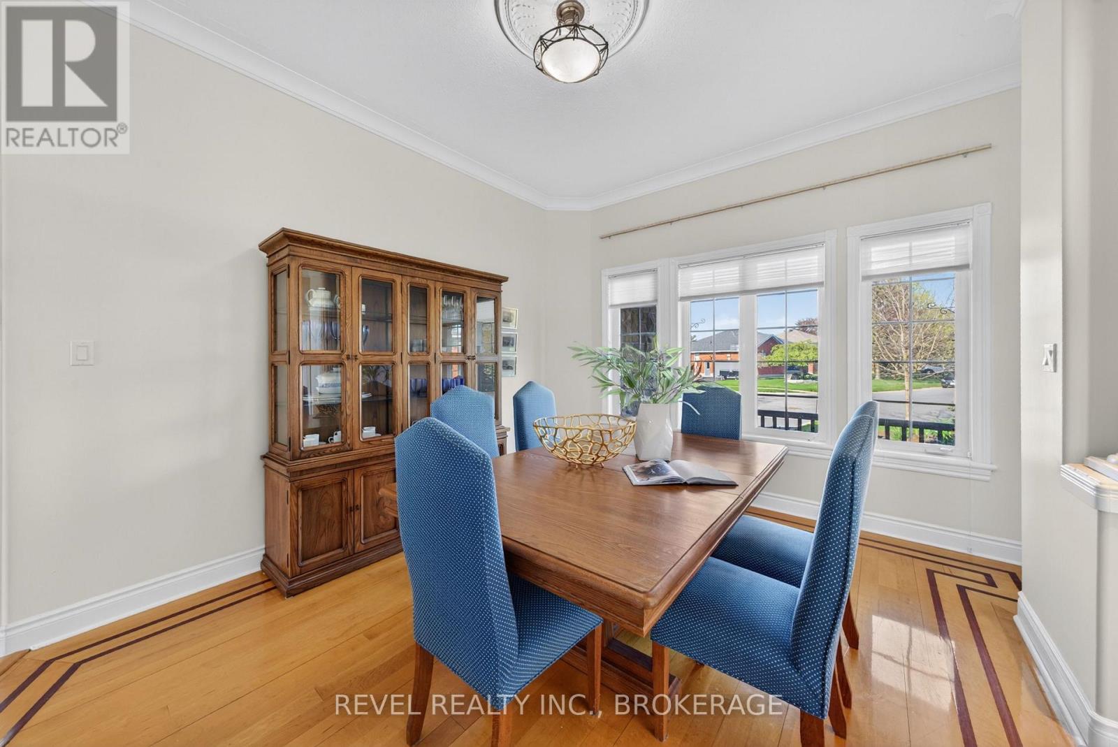 567 SHILOH AVENUE - 8
