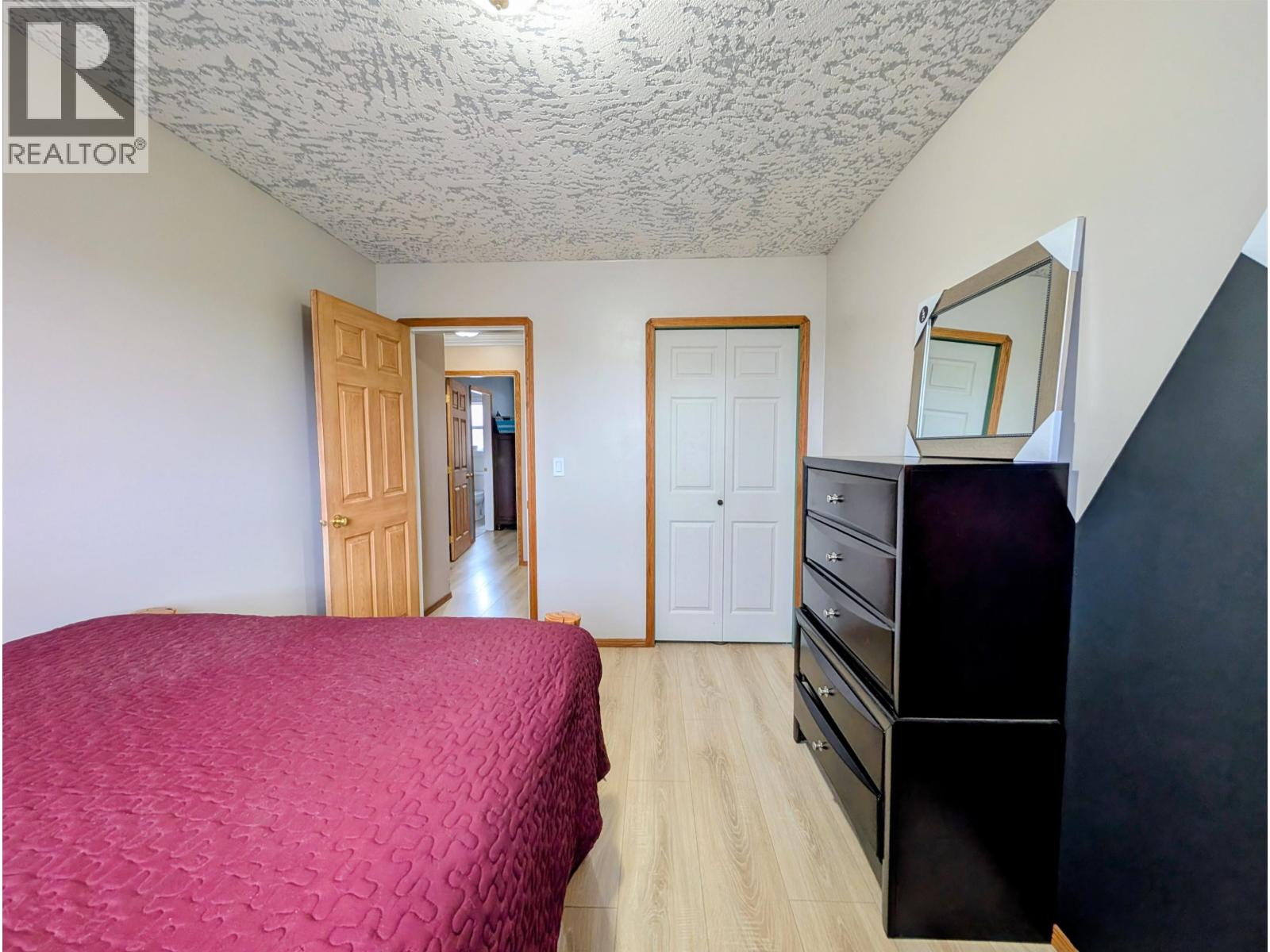 1475 CHESTNUT STREET - 19