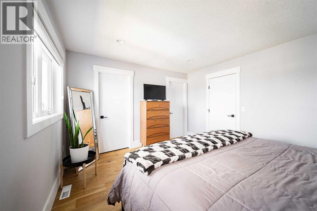 220 Warren Way, Fort McMurray
