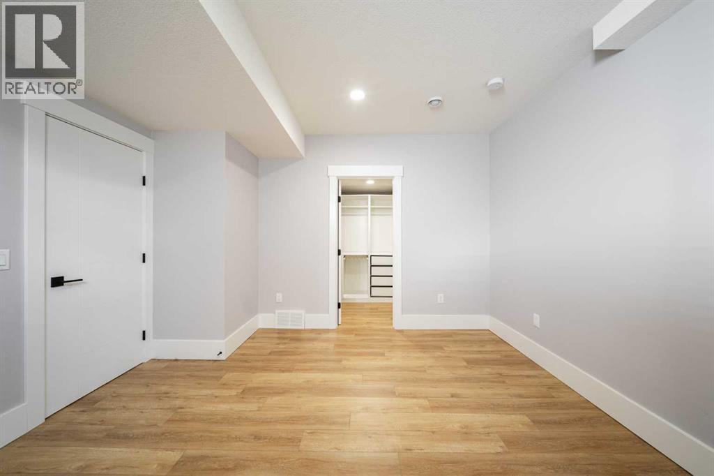 220 Warren Way, Fort McMurray
