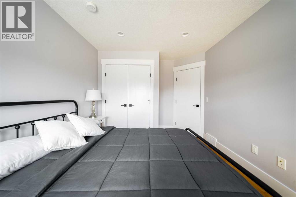 220 Warren Way, Fort McMurray