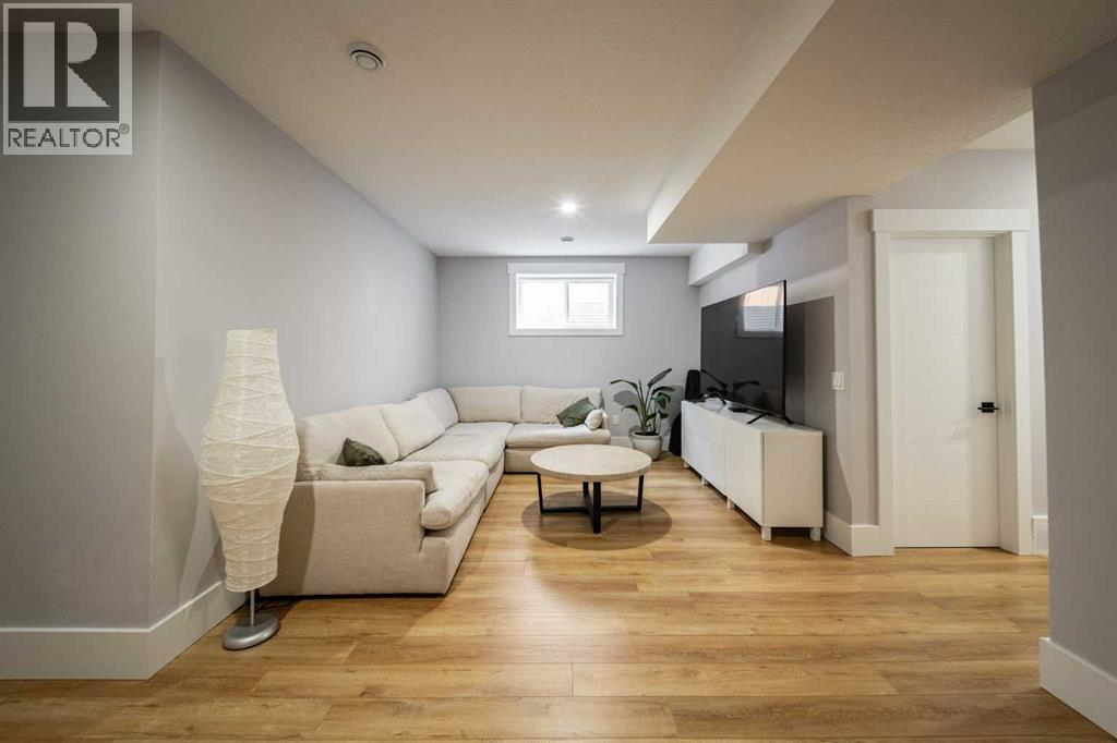 220 Warren Way, Fort McMurray