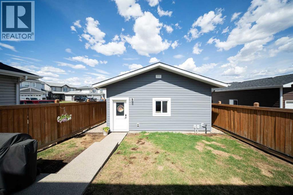 220 Warren Way, Fort McMurray