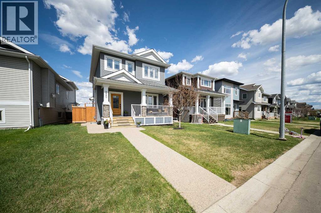220 Warren Way, Fort McMurray