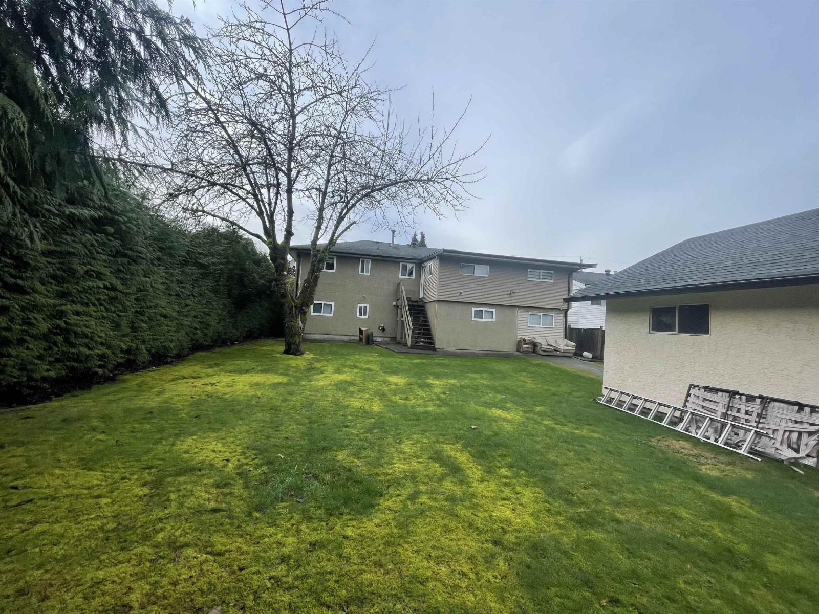 8 Bed, 4 Bath House for Sale in Surrey – 10618 141 STREET, Surrey – MLS# R3124684 - Image 19