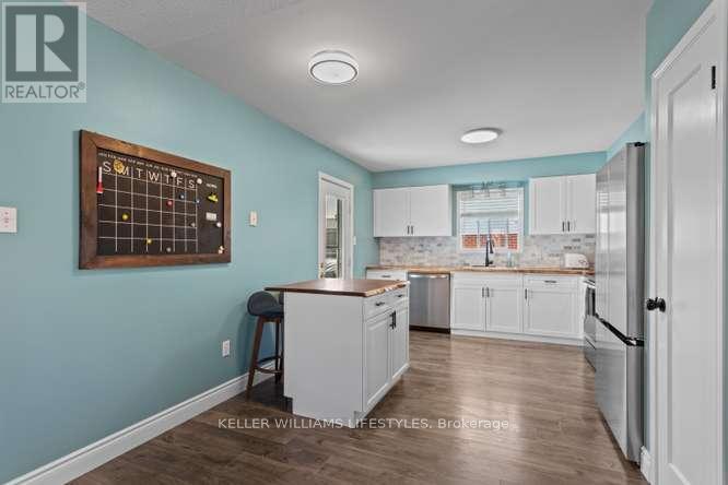143 GERALD CRESCENT - 13