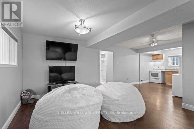 143 GERALD CRESCENT - 29