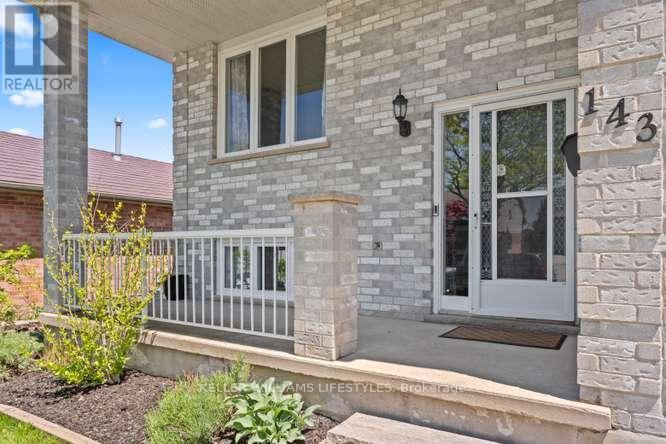 143 GERALD CRESCENT - 3