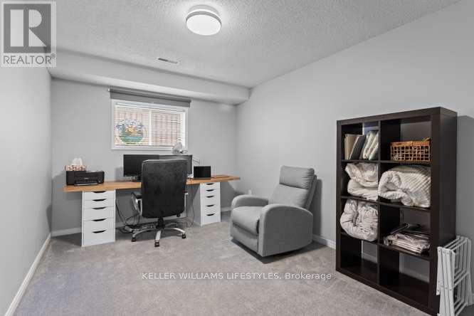 143 GERALD CRESCENT - 33