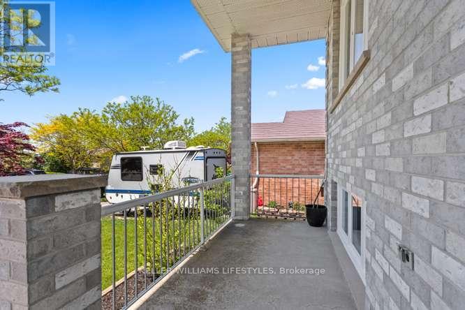 143 GERALD CRESCENT - 4