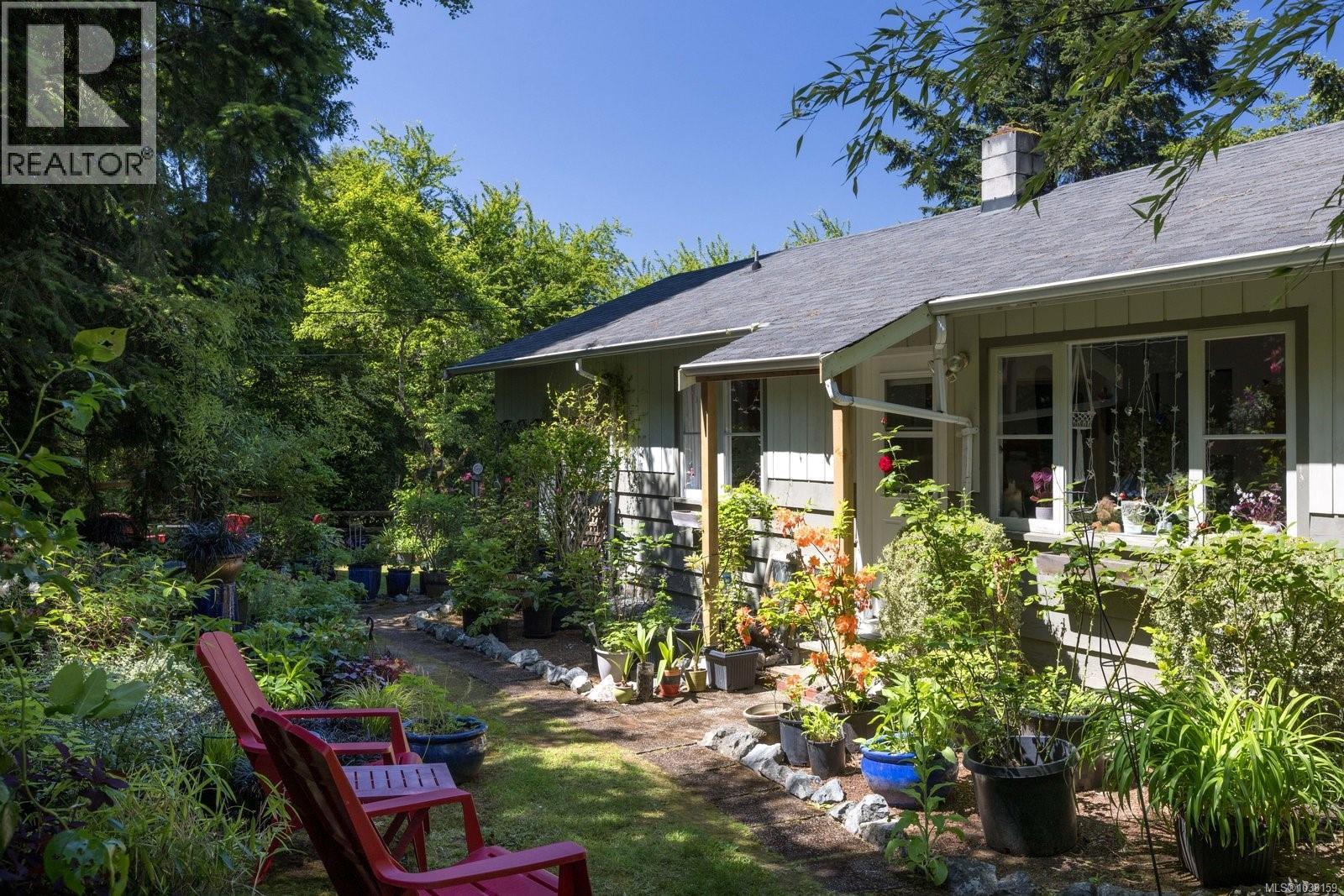  1087 Maple Road, North Saanich
