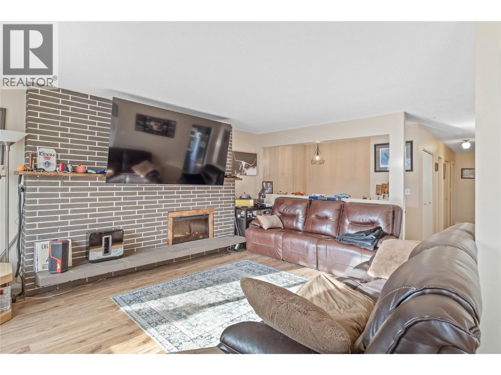 602/604 WINDSOR Avenue - 39
