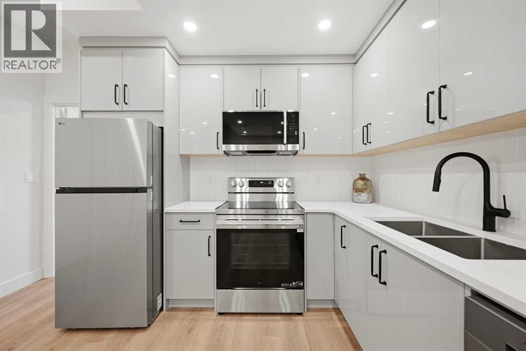 8140 47 Avenue NW - 44