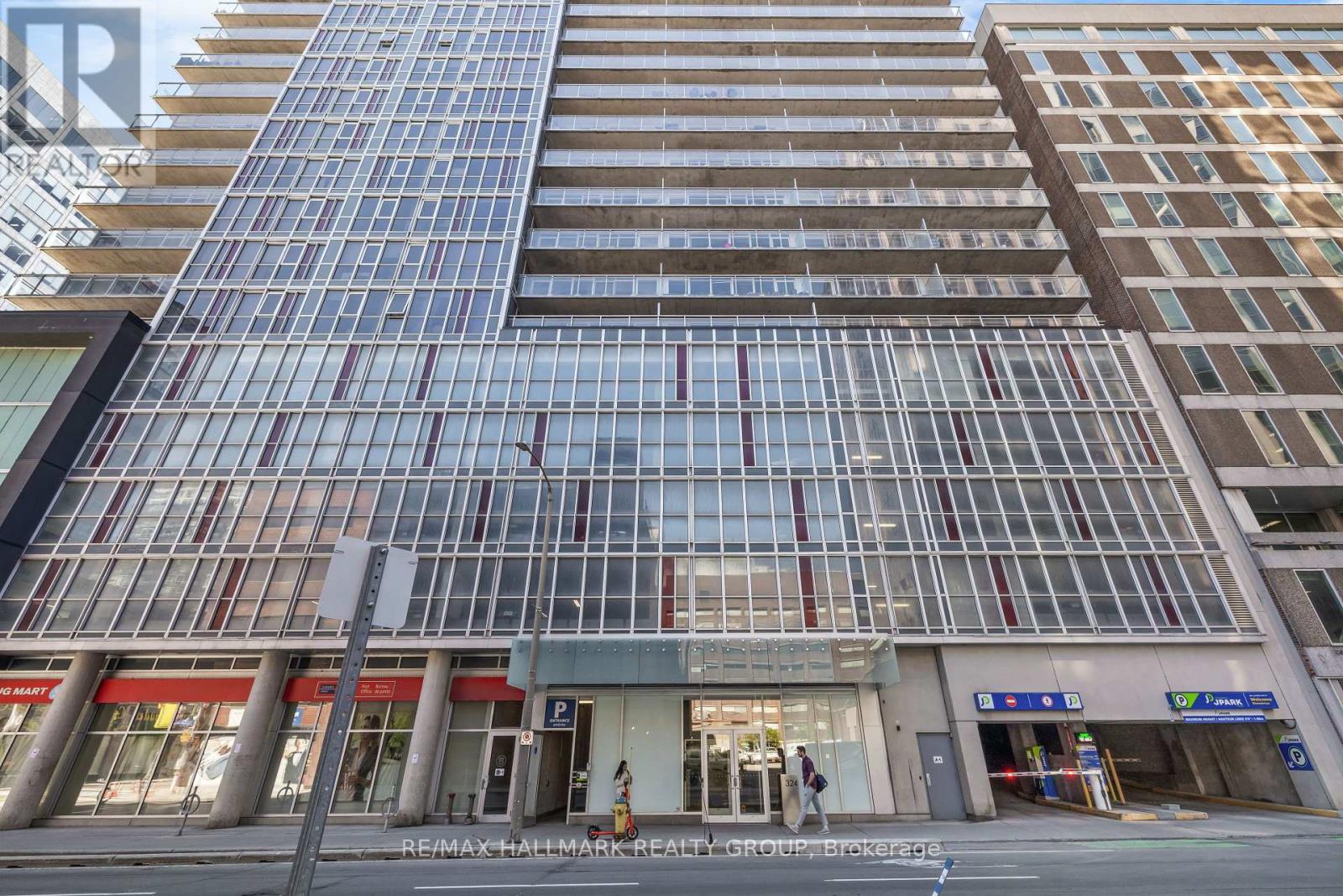 #1804 324 LAURIER AVENUE W - 2