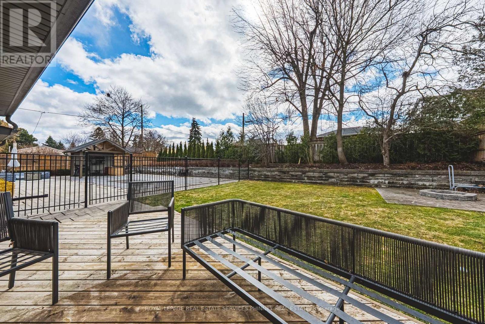 52 JOYMAR DRIVE - 45