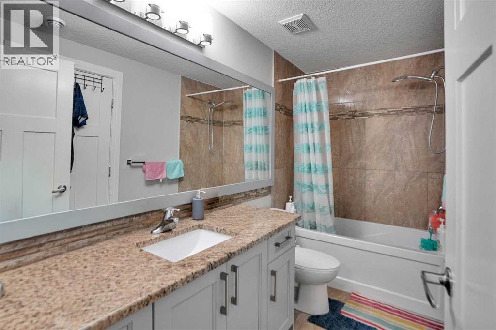 265 Saddlelake Drive NE - 46