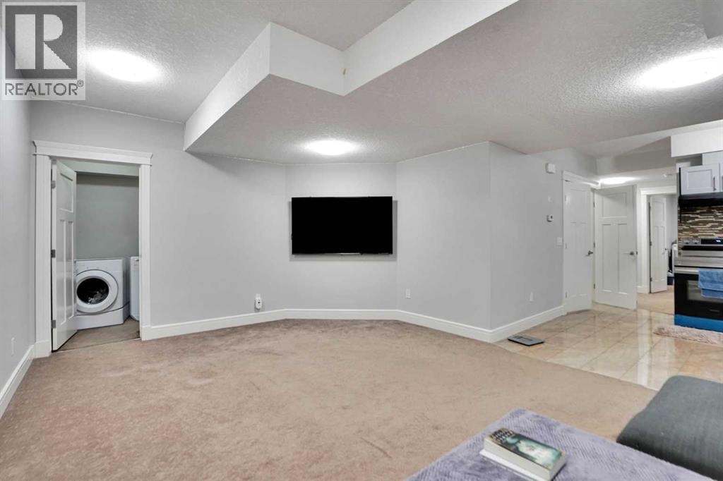 265 Saddlelake Drive NE - 41