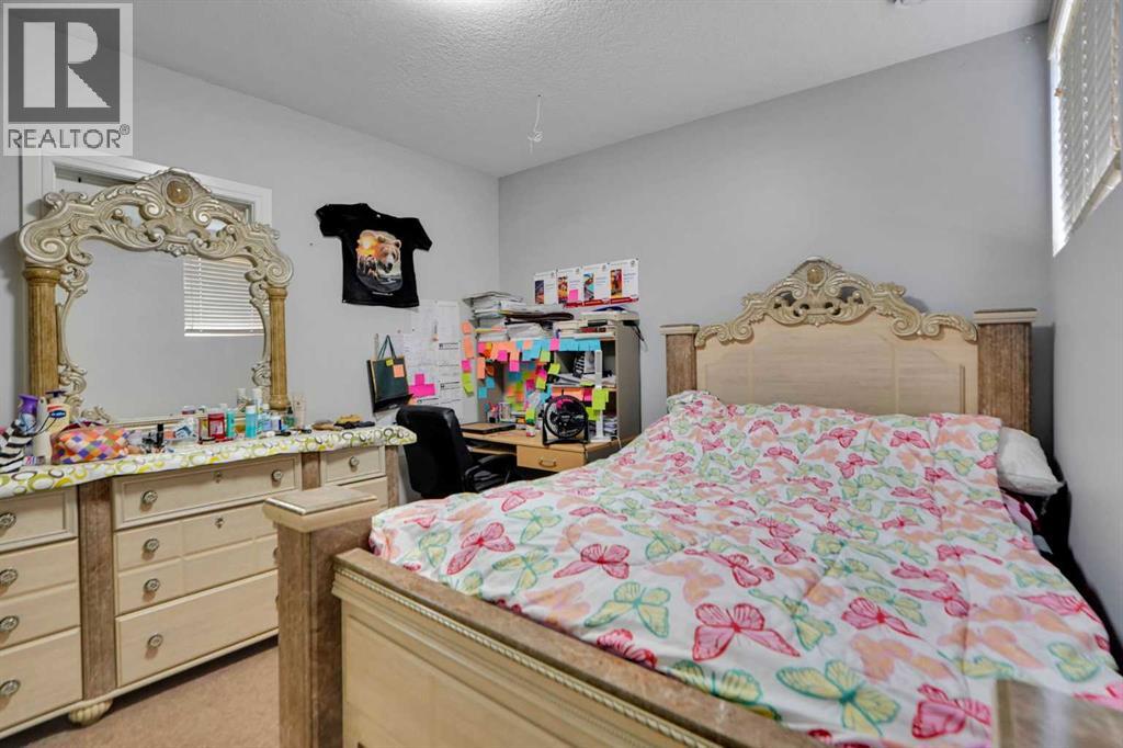 265 Saddlelake Drive NE - 48