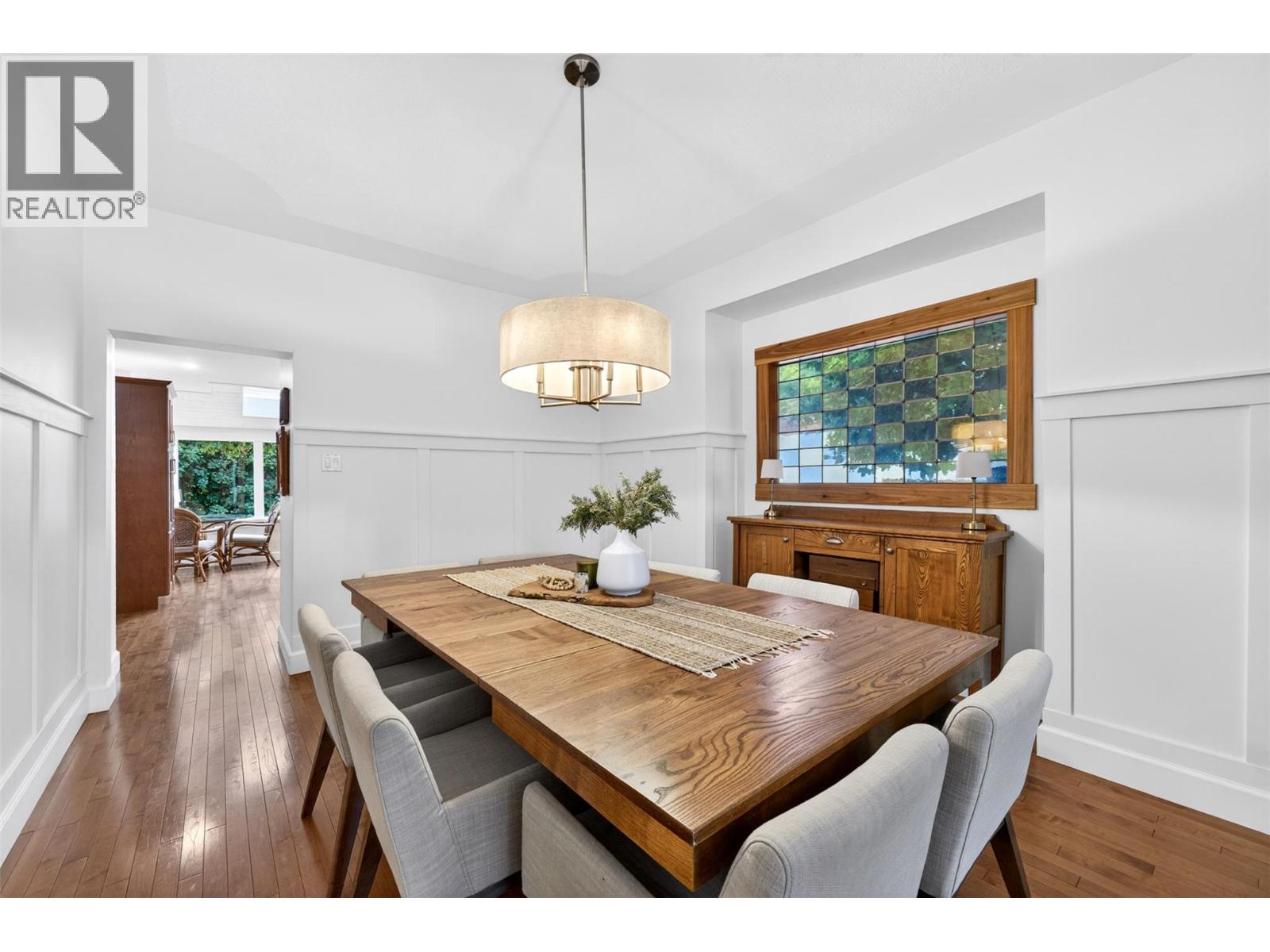  230 Shuswap Street Southeast, Salmon Arm