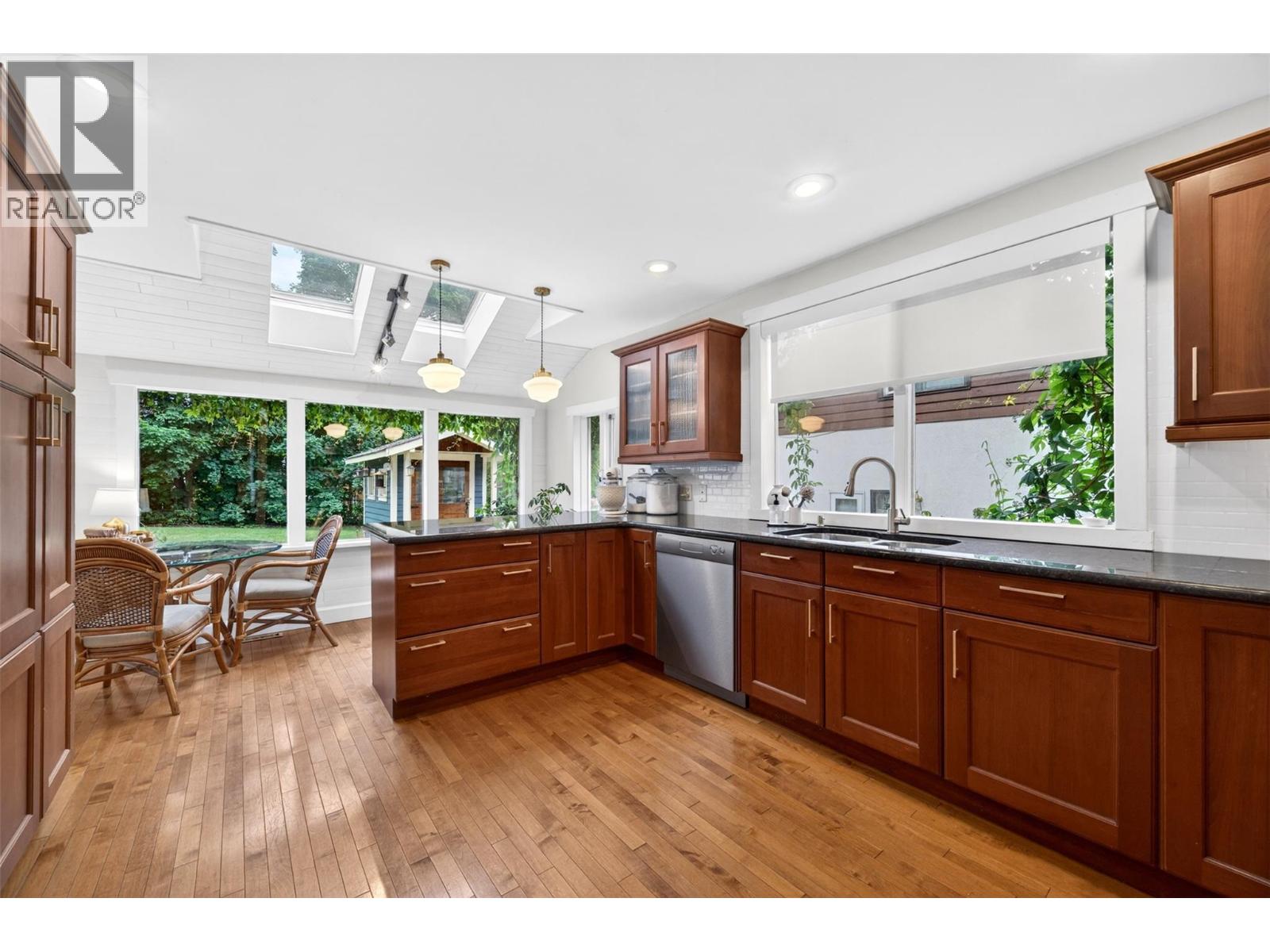  230 Shuswap Street Southeast, Salmon Arm