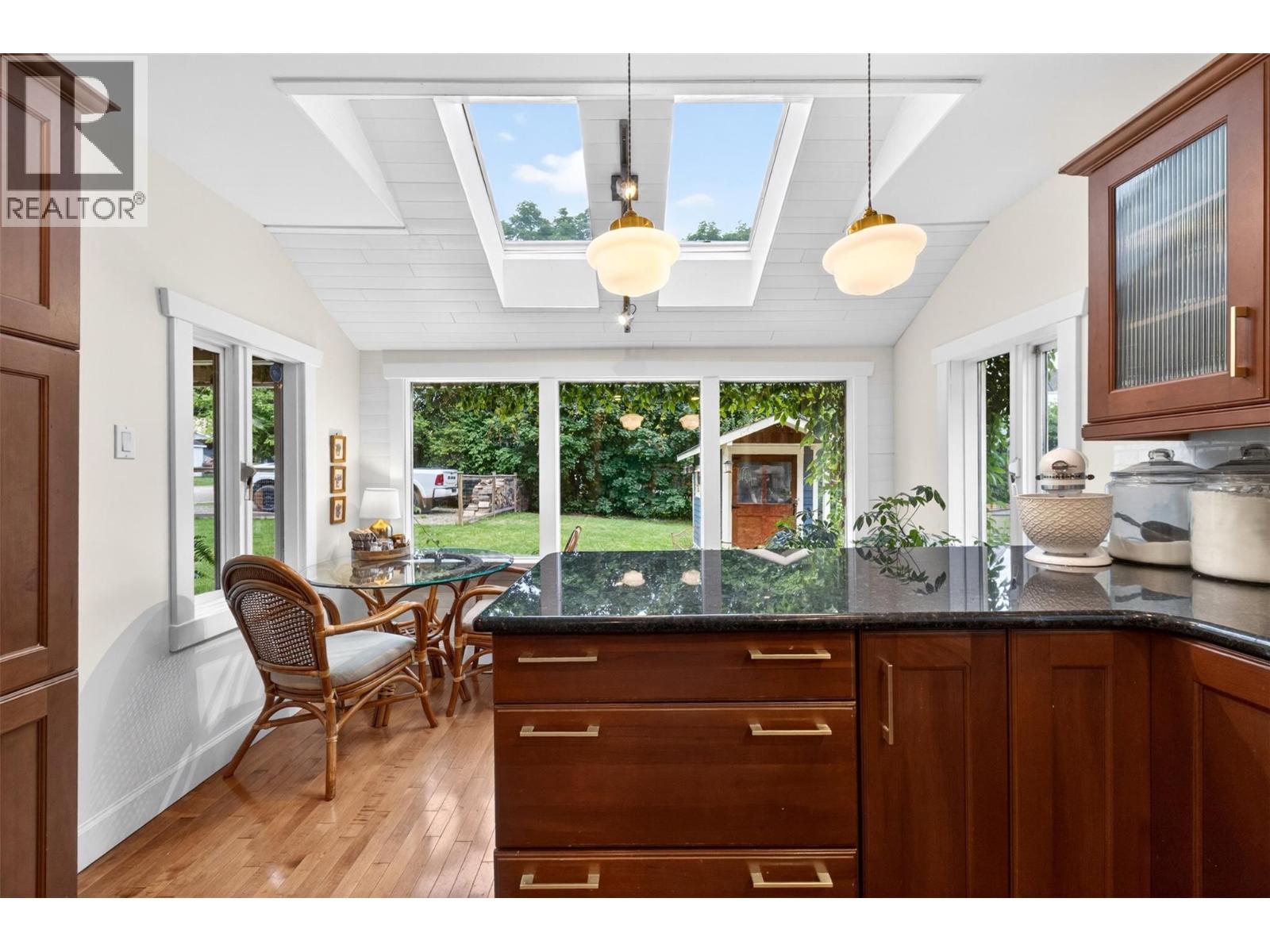  230 Shuswap Street Southeast, Salmon Arm