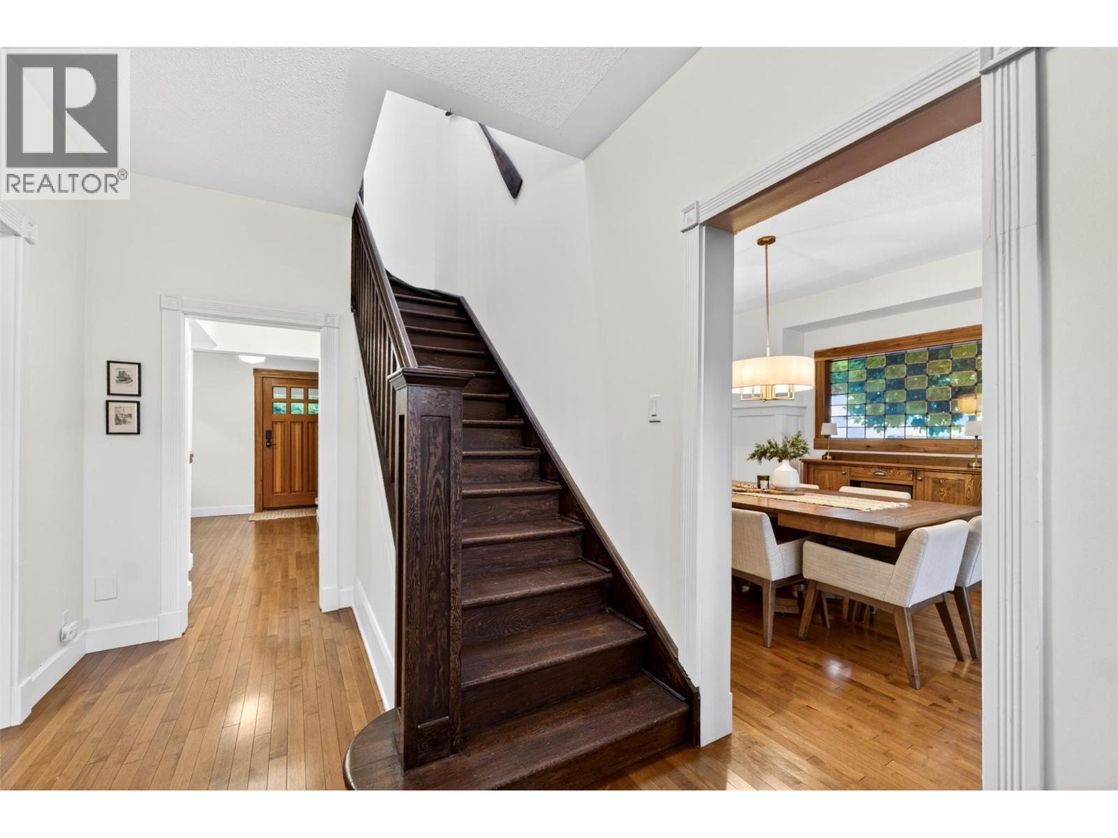  230 Shuswap Street Southeast, Salmon Arm