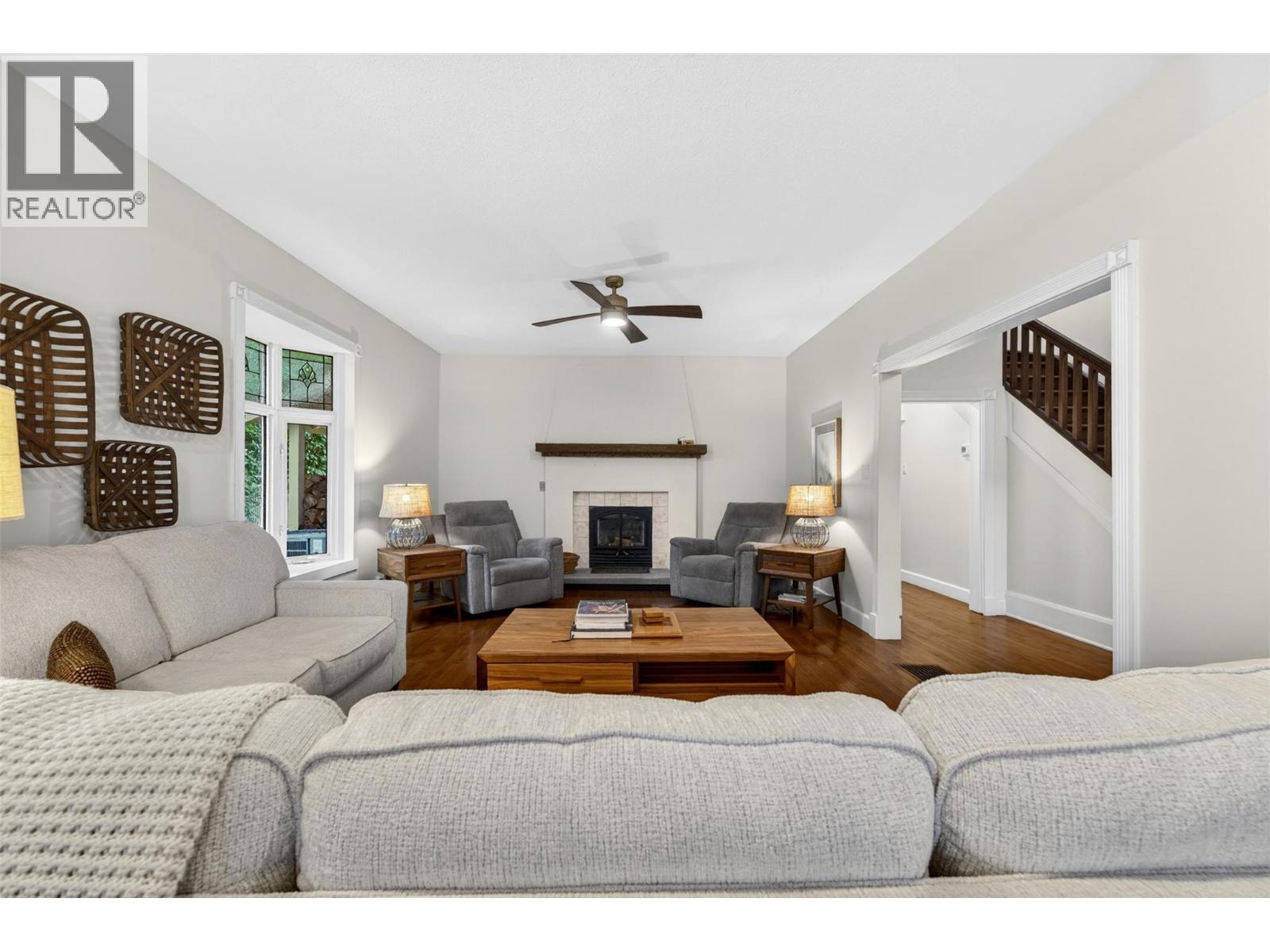  230 Shuswap Street Southeast, Salmon Arm