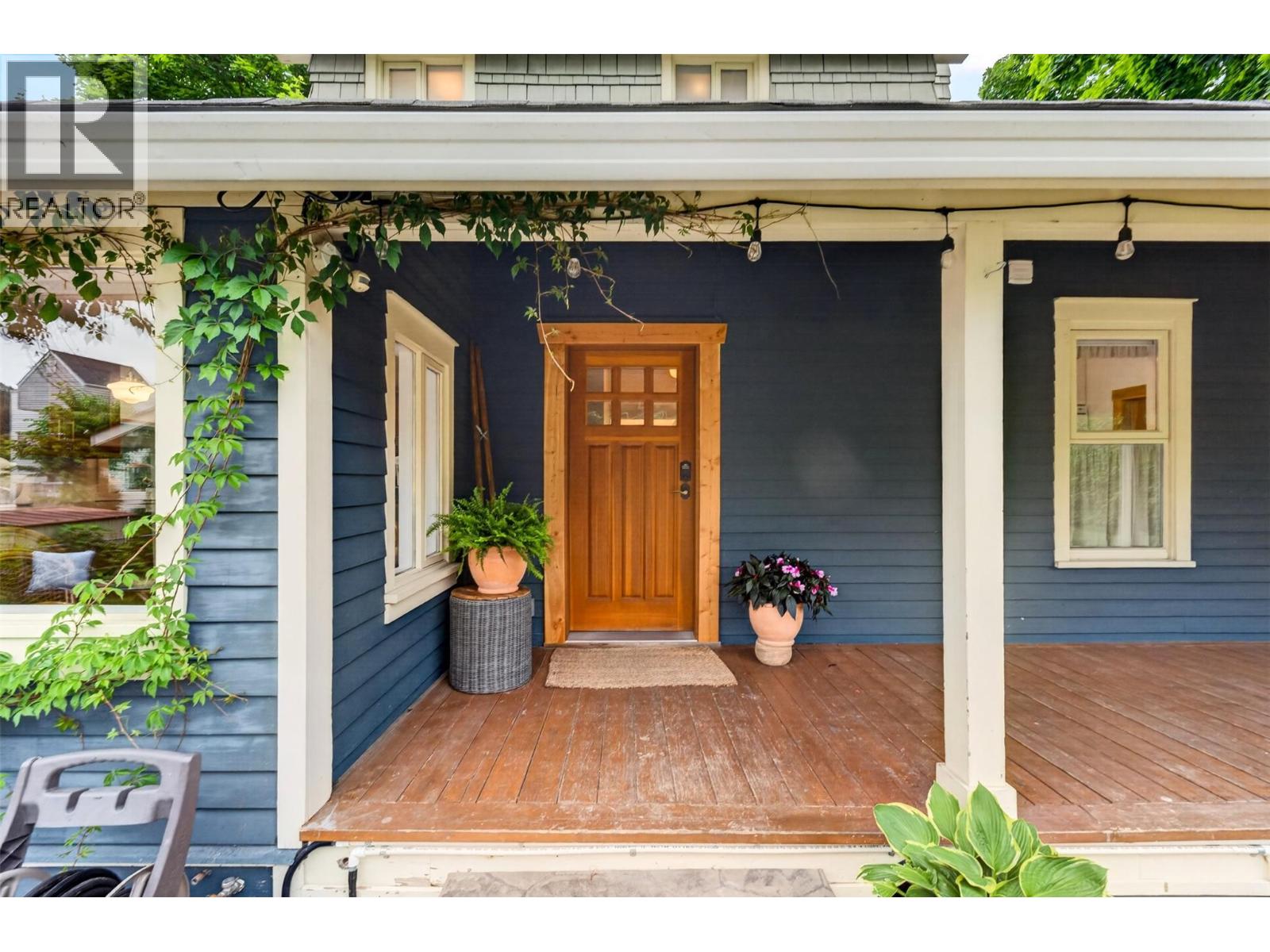  230 Shuswap Street Southeast, Salmon Arm