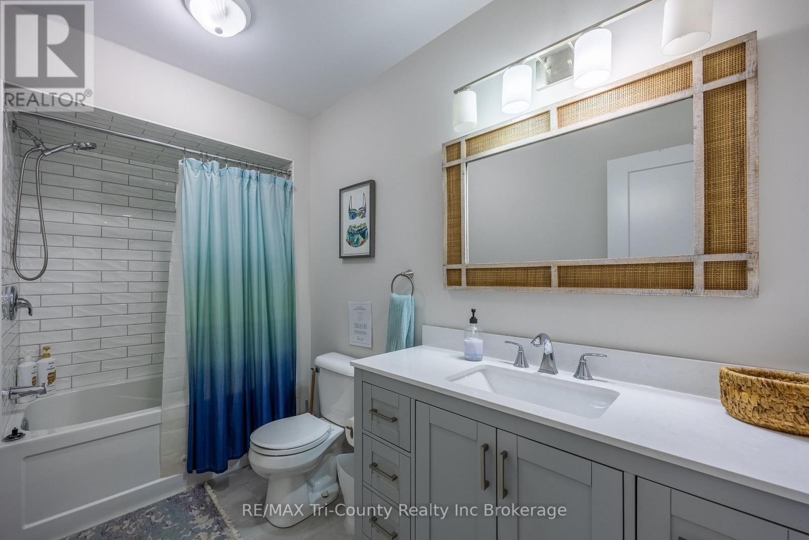6 ADDISON STREET - 25